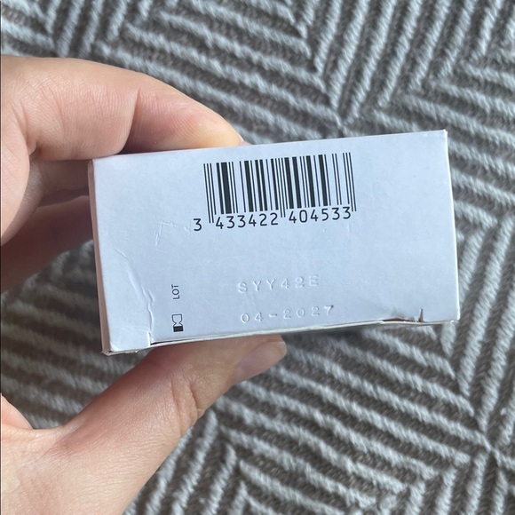 La roche Posay Lipikar Skincare Set - Picture 3 of 9